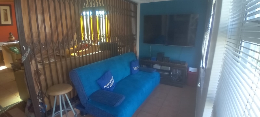 2 Bedroom Property for Sale in Heather Park Western Cape